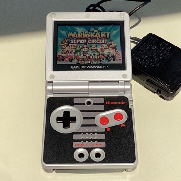 Nintendo Gameboy Advance SP Console Classic NES Edition & Charger AGS 001 - Picture 1 of 16
